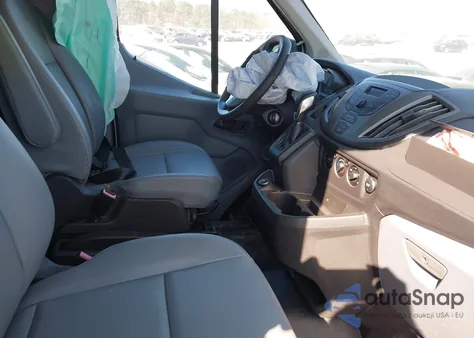 2018 Ford Transit-250 из США, поврежденный, VIN 1FTYR2CG7JKA05067